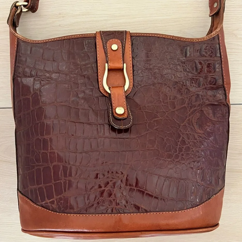 VTG 70s Saks Fifth Avenue Made in Italy Croc Embossed Leather Medium Bucket Bag